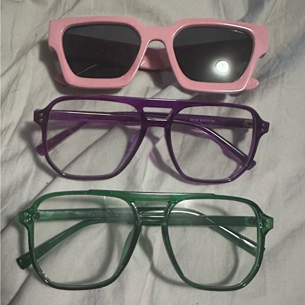 3 pairs of glasses - 1 sunglasses & 2 blue light glasses